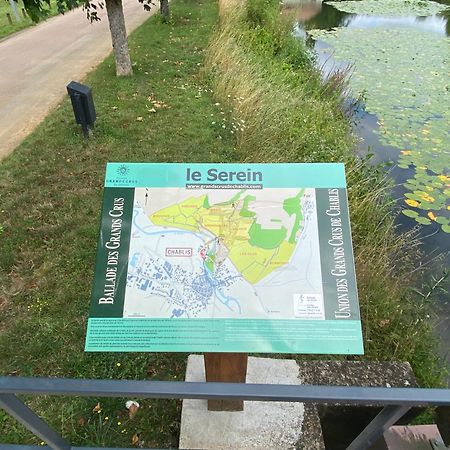 Le Merrain Gite Plein Coeur De Chablis Eksteriør bilde